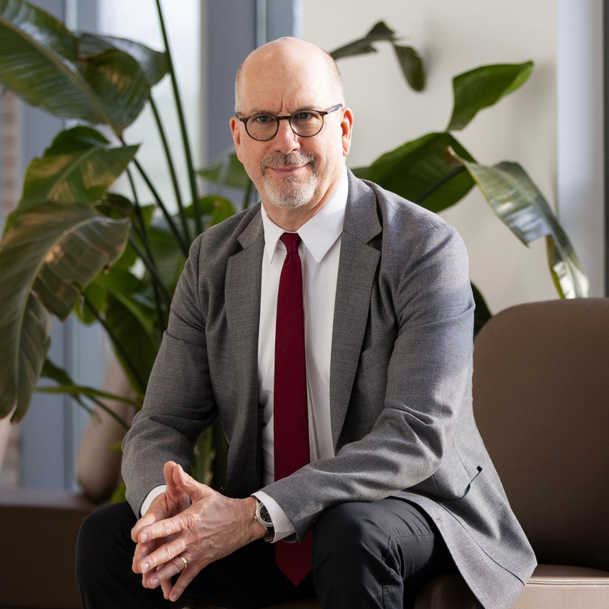 photo of Dr. Harvey Miller